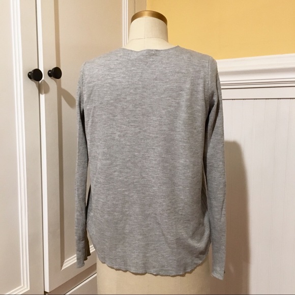 XS Urban Outfitter Grey Top - Picture 3 of 3